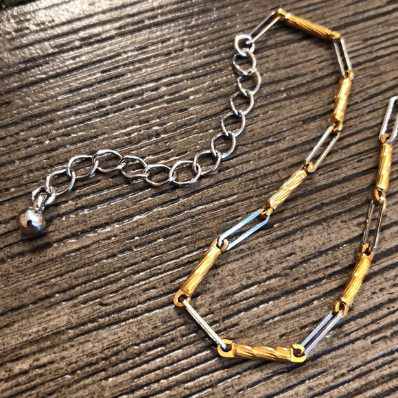 Goldtone & Silvertone Metal Link Anklet - Picture 4 of 9